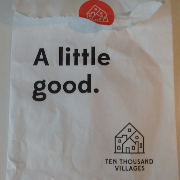 Ten Thousand Villages light blue beaded Necklace - Picture 2 of 3